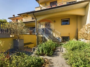 Villa a schiera in Via emilia romagna, Campagnano di Roma, 4 locali