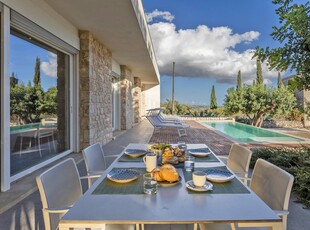 Villa a Scicli con piscina, parcheggio e terrazza