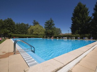 Villa accogliente con piscina vicino al Lago Maggiore