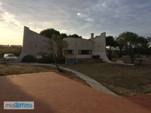 Villa arredata con terrazzo Stagnone