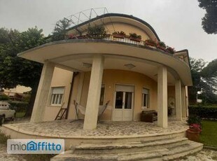 Villa arredata Lido di camaiore