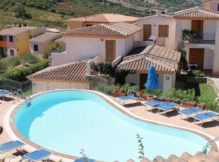 Villa di lusso con piscina e terrazza, a 2 km dalla spiaggia di Budoni