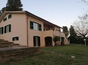 Villa in affitto a Castelnuovo Di Porto