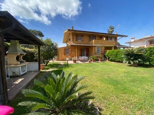 Villa in affitto a Sabaudia