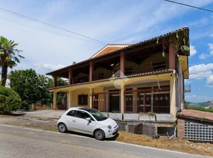 Villa in vendita a Cunico