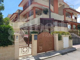 Villa in Vendita ad Ginosa - 148000 Euro