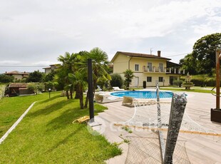 Villa in Vendita in a Avellino