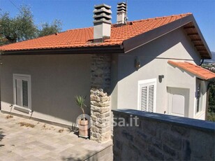 Villa in Vendita in SP6 a Albenga