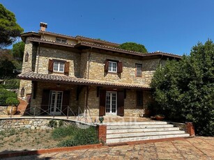 Villa in Vendita in Strada Statale 122 a Caltanissetta