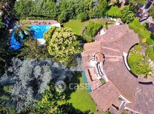 Villa in Vendita in Via dell' Agraria a Sacrofano