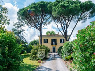 Villa in Vendita in Via delle muricciole 276 a Lucca