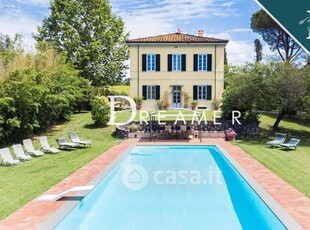 Villa in Vendita in Via delle muricciole 77 a Lucca