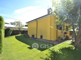 Villa in Vendita in Via M. Nero 17 a San Vittore Olona