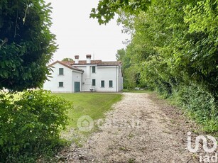 Villa in Vendita in Via Risorgimento a Venezia