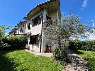 Villa in Vendita in Via Sandro Pertini a Brescia