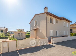 Villa in Vendita in Via Valdinievole Nord 22 a Bientina