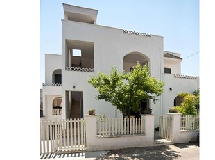 Villa Oasis: 180mq, 2 Camere da letto, 700m dalla spiaggia