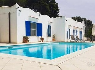 Villa punta rossa con piscina per agosto