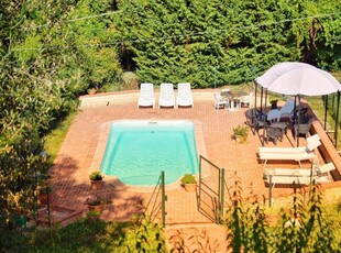 Villa 'Vecchia Osteria' con vista sulle montagne e sulla vallata, piscina privata e Wi-Fi