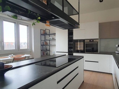 Appartamento di lusso di 102 m² in vendita Via Bari, 32, Milano, Lombardia