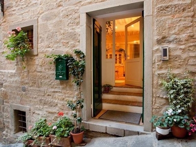 Appartamento di lusso di 120 m² in vendita Vicolo Vagnucci, Cortona, Arezzo, Toscana