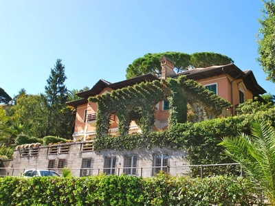 Appartamento di lusso di 135 m² in vendita Via San Michele, 2, Rapallo, Liguria