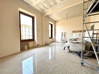Appartamento di lusso di 200 m² in vendita Viale Spartaco Lavagnini, Firenze, Toscana