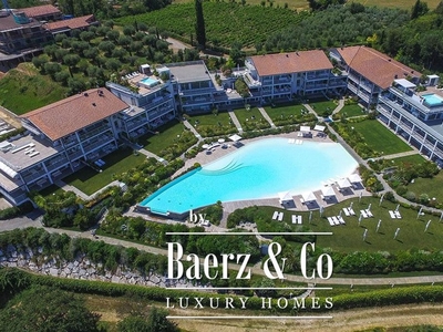 Appartamento di lusso di 238 m² in vendita Padenghe sul Garda, Lombardia