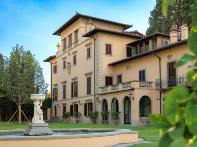 Prestigioso appartamento di 279 m² in vendita Carmignano, Italia