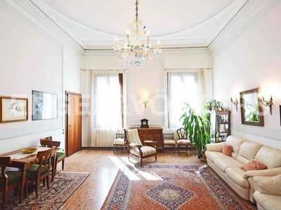 Appartamento di prestigio di 200 m² in vendita Calle Larga Foscari, Venezia, Veneto