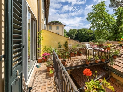 Prestigioso appartamento di 140 m² in vendita Via Gino Capponi, 36, Firenze, Toscana
