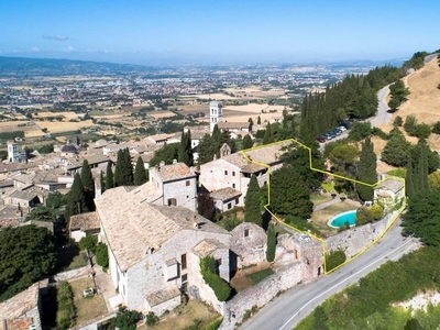 Prestigiosa casa di 467 mq in vendita Piazza San Rufino, 18, Assisi, Perugia, Umbria