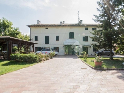 Prestigiosa casa in vendita Via Vecchia Carpi, 5, Correggio, Reggio Emilia, Emilia-Romagna