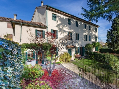 Casa di prestigio di 600 mq in vendita San Pietro di Feletto, Italia