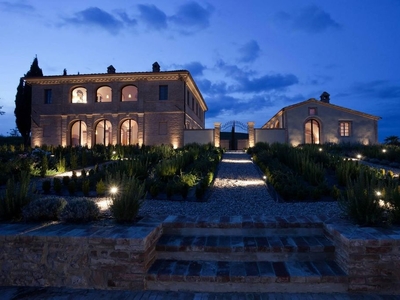 Esclusiva Casa Indipendente di 2000 mq in affitto San Quirico d'Orcia, Italia