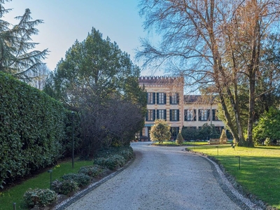 Esclusiva villa di 2500 mq in vendita Barlassina, Lombardia