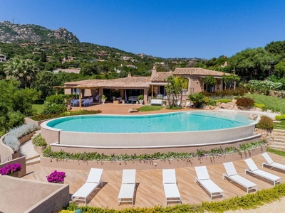 Casa Indipendente in affitto Porto Cervo, Italia