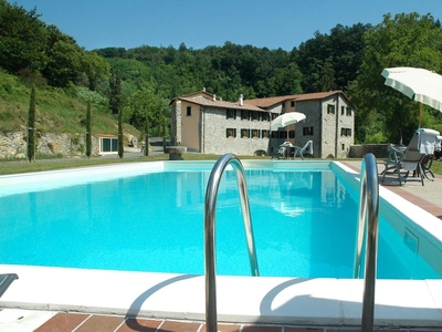 Casale di 966 mq in vendita Fivizzano, Italia