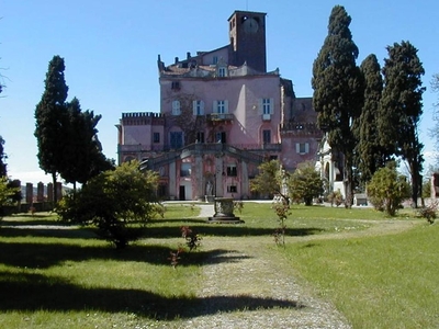Castello di 4000 mq in vendita - San Giorgio Monferrato, Italia