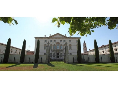 Castello in vendita - Mozzecane, Veneto