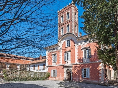 Prestigiosa villa di 3400 mq in vendita Cantello, Lombardia