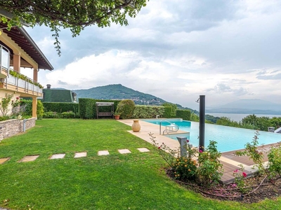 Prestigiosa villa in vendita Massino Visconti, Italia
