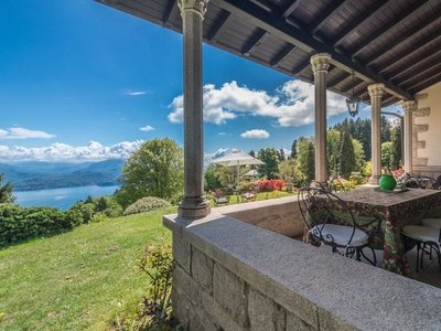 Prestigiosa villa di 750 mq in vendita, Stresa, Piemonte