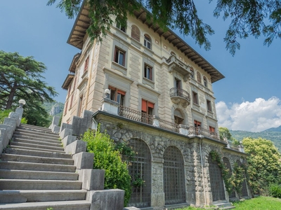 Villa in vendita Via G. Paglia 12, Lovere, Lombardia