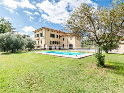 Villa in vendita Via di Casanova Prima, 940, Lucca, Toscana