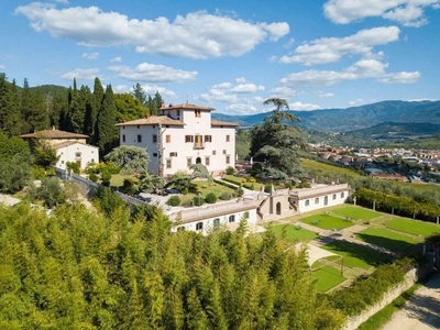 Prestigiosa villa di 2200 mq in vendita Via San Martino a Quona, 77, Pontassieve, Toscana