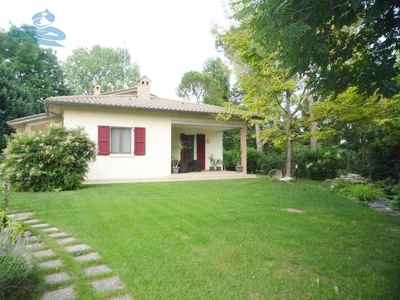 Esclusiva villa di 246 mq in vendita Alfonsine, Italia