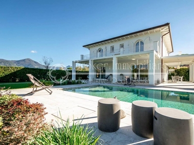 Prestigiosa villa in affitto Via Concordia, 90, Pietrasanta, Lucca, Toscana