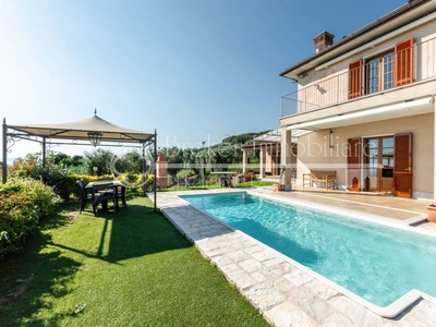 Prestigiosa villa di 285 mq in vendita Via Paradisino, Pietrasanta, Toscana