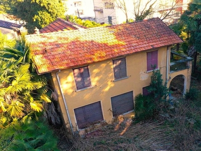 Villa in vendita Via Monte Grappa, Stresa, Piemonte